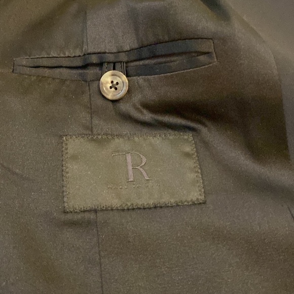 THE ROW TWO BUTTONS Classic Navy Women's Blazer. Size 0 - Picture 5 of 9